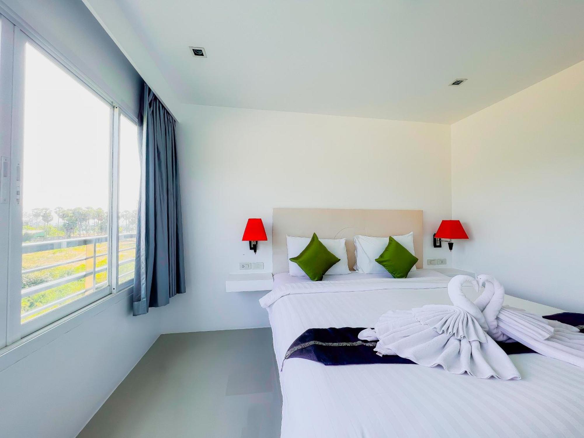 Grand Sunset Phuket Отель