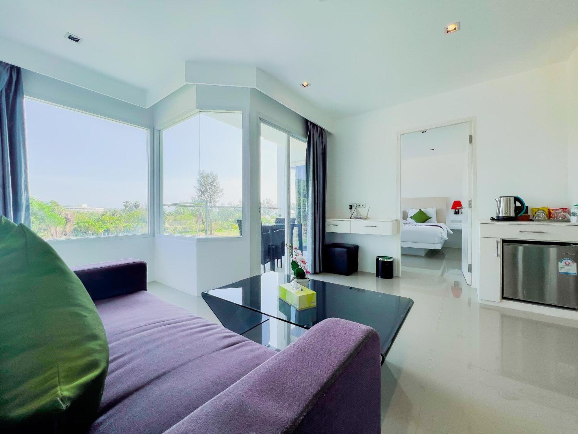 Grand Sunset Phuket Отель Карон